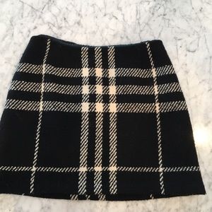 Classic Burberry Wool Skirt